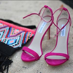 Steve Madden Stecy Shoe Pump in Magenta